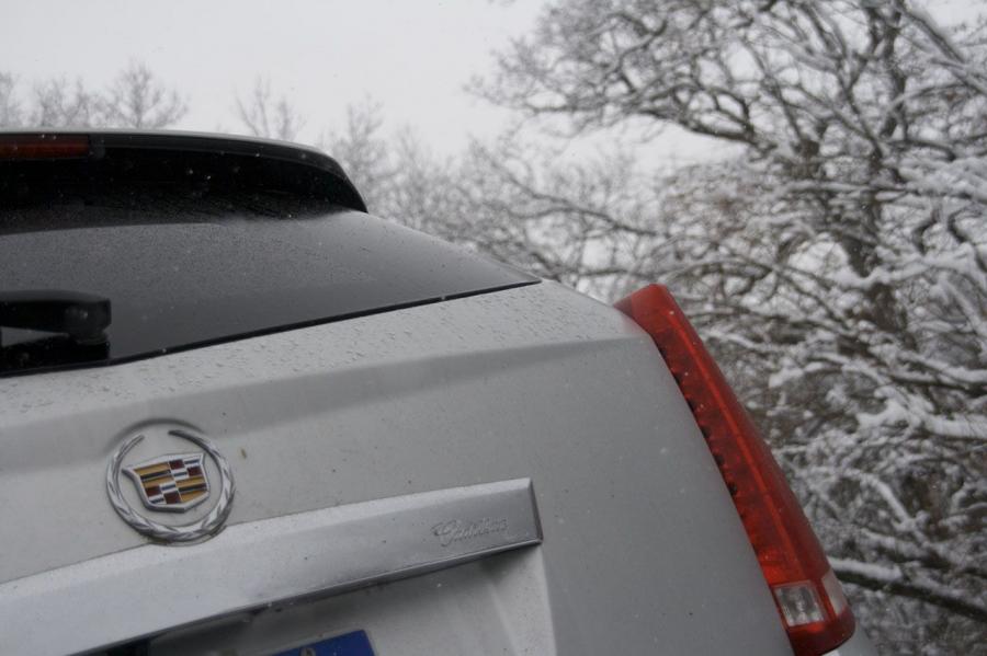  Cadillac SRX Crossover 2010 года  (фото 5 из 95)